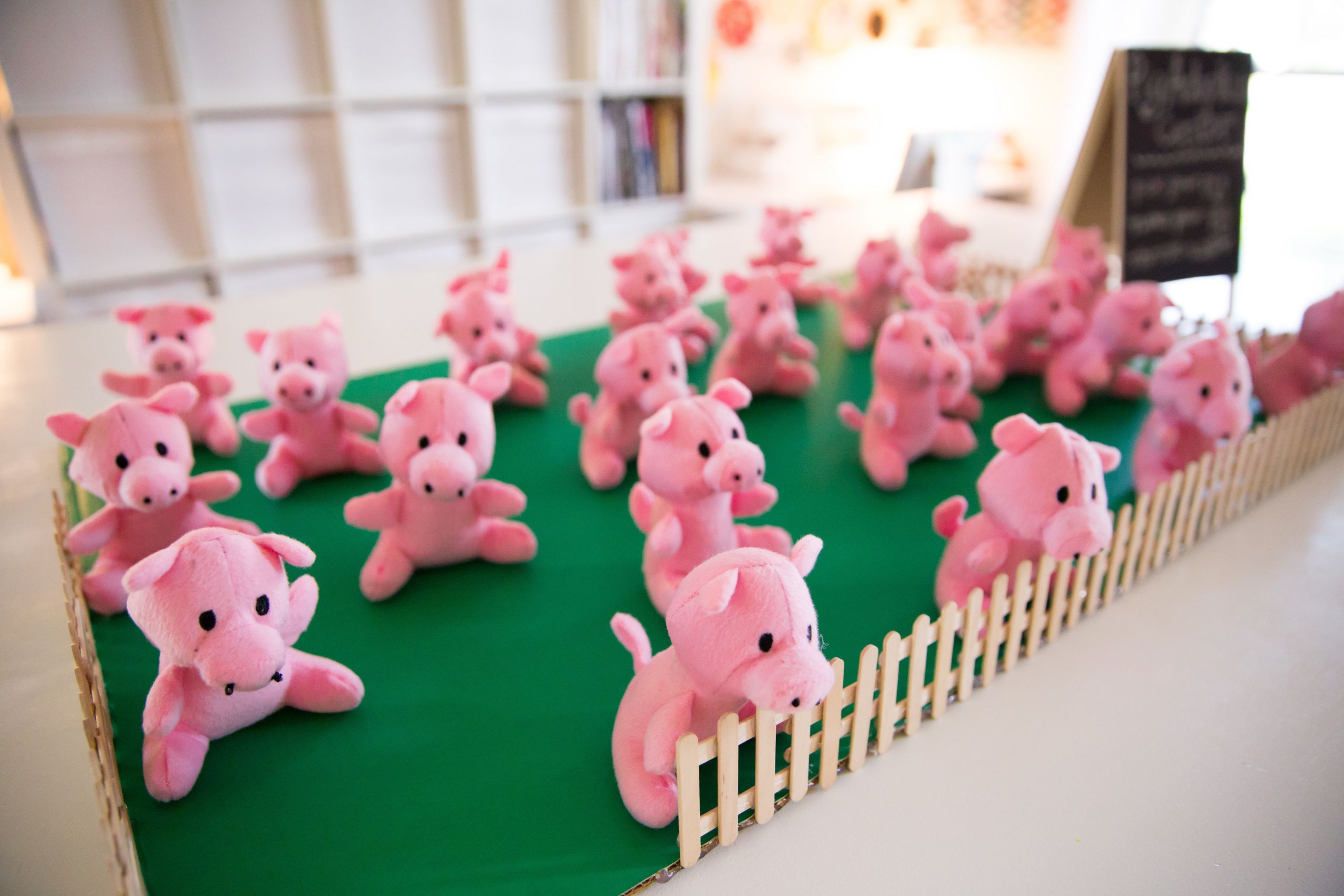 Farm Animals Birthday Party Pink