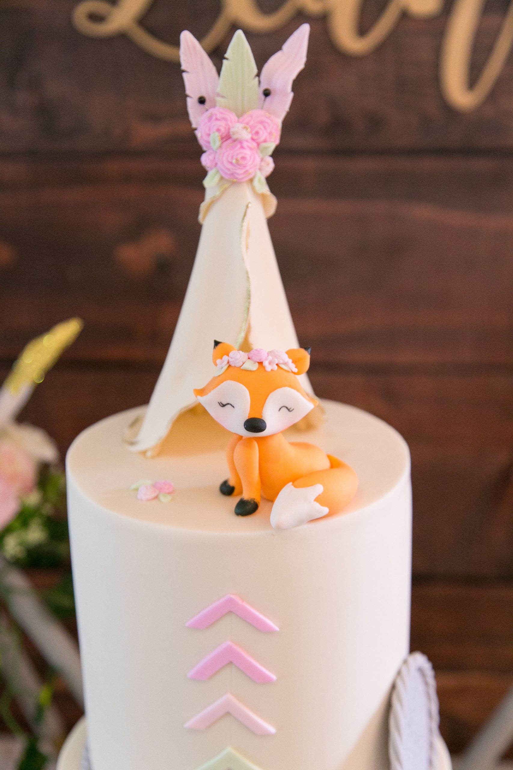 Farm Animals Cake Pink